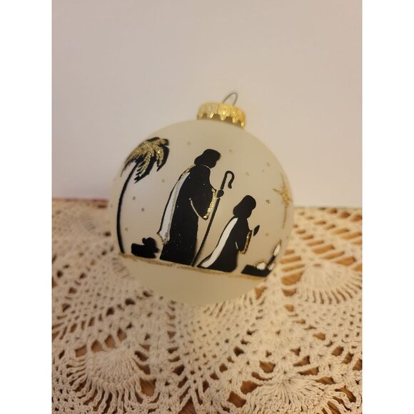Bronner's Hungary Nativity Scene Glass Bulb Ornament Glitter Sparkle Round Bulb - Picture 7 of 8